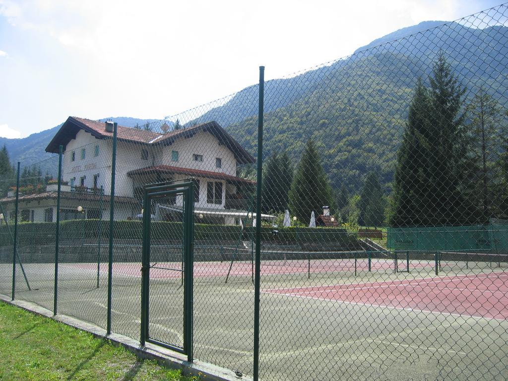 Hotel Maroni Molina di Ledro Esterno foto